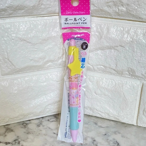 3/$20 🌸 Little Twin Star Pen - Picture 2 of 3